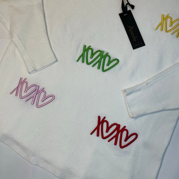Aaeda XOXO Heart Pullover Eggshell Sweater Size Medium‎ - Picture 11 of 12